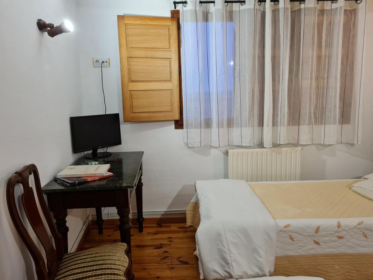 أتابويركا Restaurante Hotel Rural Papasol المظهر الخارجي الصورة